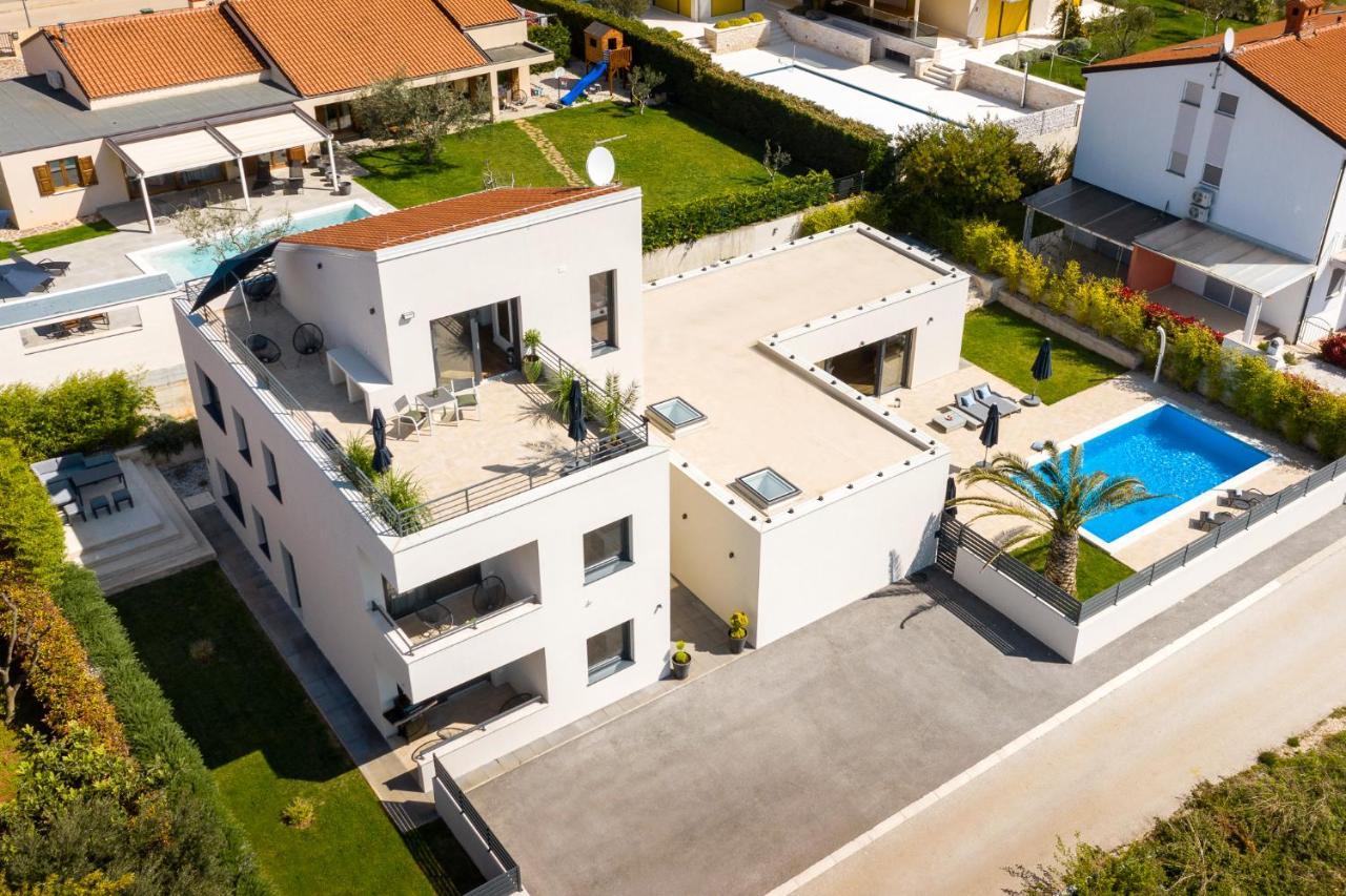 Belvedere Holidays Novigrad Istria Eksteriør billede